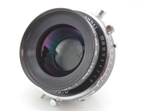 Nikkor 135mm 6 - 135mm, f5.6